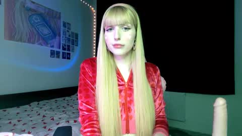 Pretty online show from February 2025 09:43:01 PM
