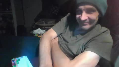xxfredmtl18xx online show from January 2025 05:19:02 AM