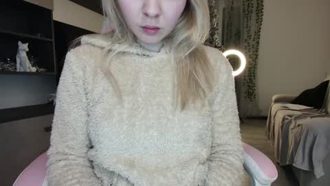 Snapshot of xxxhoneyxx chatting on December 2024 05:40:02 AM Onlyfanz online show from December 2024 05:40:02 AM