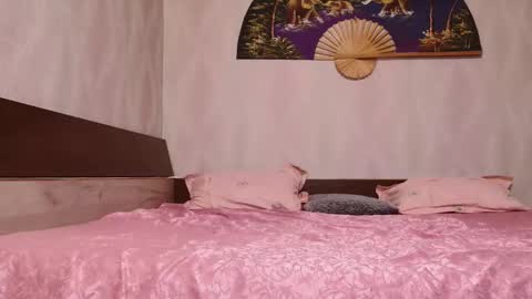 Snapshot of xxxkinkycpl chatting on October 2025 04:15:01 AM isa and gonzo online show from October 2025 04:15:01 AM