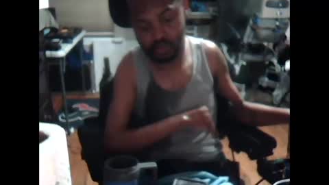 Snapshot of xxxonwheelz chatting on November 2025 04:22:02 AM xxxonwheelz online show from November 2025 04:22:02 AM