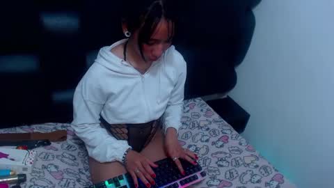 xxxreinasexyassxxx online show from September 2025 02:22:01 PM