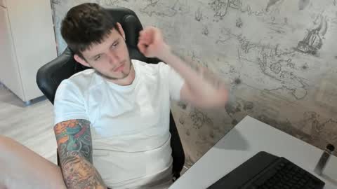 xxxrussel online show from September 2025 01:44:02 PM