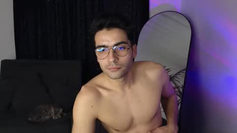 July and Fer online show from October 2025 09:24:02 PM