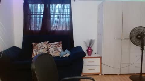 yailyn05 online show from November 2025 03:34:02 PM