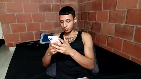 Snapshot of yajz chatting on October 2025 04:31:02 AM Yajz online show from October 2025 04:31:02 AM