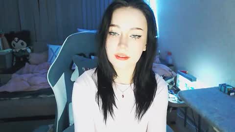 Snapshot of yamilean chatting on November 2025 08:30:01 PM Yami online show from November 2025 08:30:01 PM