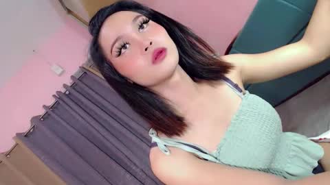 yana_lux90 online show from September 2025 10:17:01 AM