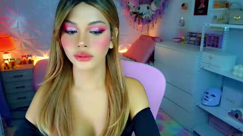 Snapshot of yang_audreylone chatting on October 2025 11:16:02 PM YANG AUDREY LONE online show from October 2025 11:16:02 PM