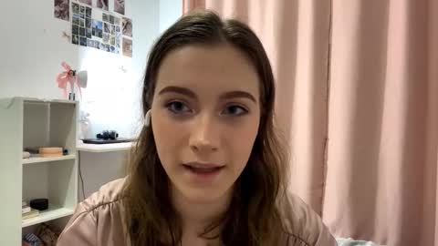 Snapshot of yaniraekberg chatting on October 2025 07:12:01 PM Marry online show from October 2025 07:12:01 PM