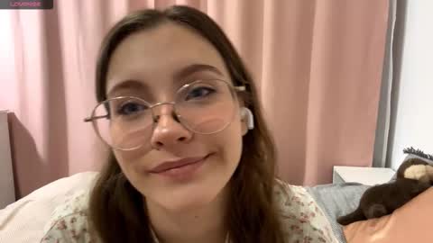 Snapshot of yaniraekberg chatting on November 2025 04:49:01 PM Marry online show from November 2025 04:49:01 PM