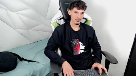 DANILO online show from November 2025 05:20:01 AM