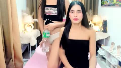 Yanna online show from November 2025 05:14:01 PM