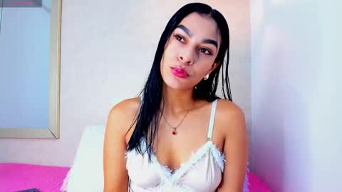 Snapshot of yasiir_0229 chatting on November 2025 04:25:01 AM Yasiir online show from November 2025 04:25:01 AM