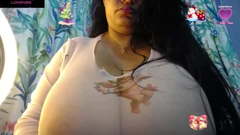 Yasmin online show from December 2024 01:38:02 PM