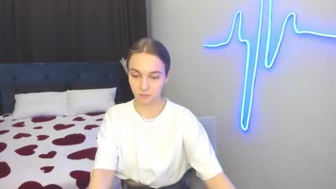 Yasmina online show from February 2025 02:42:01 PM