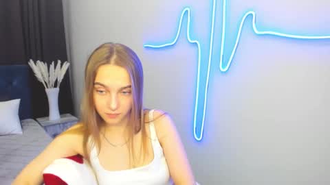 Yasmina online show from March 2025 07:53:01 PM