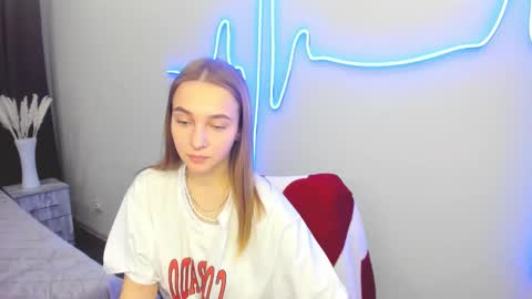 Yasmina online show from March 2025 02:59:01 PM