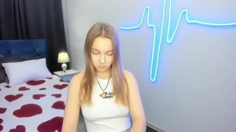 Yasmina online show from September 2025 12:39:01 PM