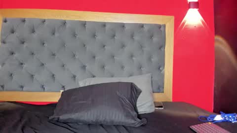 YAYA online show from October 2025 05:58:02 AM