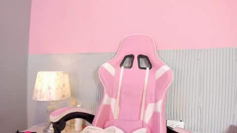 yeika_foxy online show from October 2025 10:55:01 AM