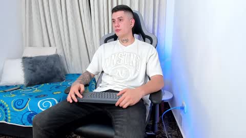 YEIKO ROMERO online show from December 2024 12:19:02 AM