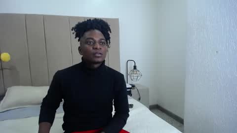 Yeison afro online show from November 2025 04:01:01 AM