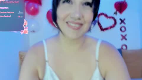 Snapshot of yelena_owens chatting on February 2025 01:25:02 AM Yelena Owens online show from February 2025 01:25:02 AM