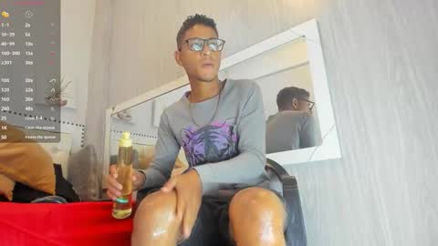 M O R E N O online show from November 2025 08:52:02 PM