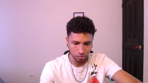 Snapshot of yerfon_s1 chatting on December 2024 05:26:01 PM Yeff ind. model online show from December 2024 05:26:01 PM