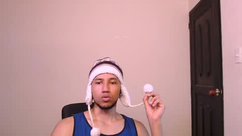 Snapshot of yerfon_s1 chatting on December 2024 06:29:01 PM Yeff ind. model online show from December 2024 06:29:01 PM