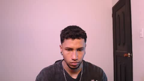 Snapshot of yerfon_s1 chatting on December 2024 11:05:02 PM Yeff ind. model online show from December 2024 11:05:02 PM