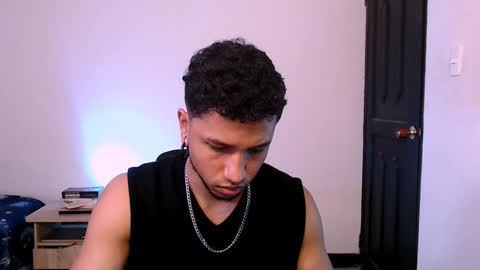 Snapshot of yerfon_s1 chatting on January 2025 06:06:01 PM Yeff ind. model online show from January 2025 06:06:01 PM