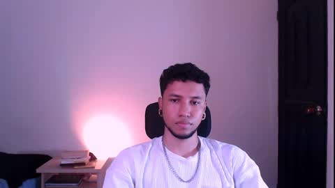 Snapshot of yerfon_s1 chatting on January 2025 01:39:02 AM Yeff ind. model online show from January 2025 01:39:02 AM