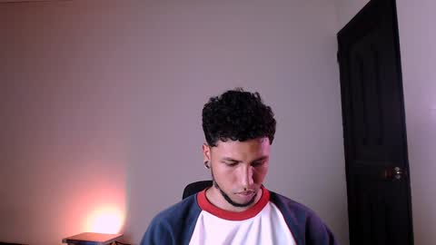 Snapshot of yerfon_s1 chatting on February 2025 01:32:02 AM Yeff ind. model online show from February 2025 01:32:02 AM