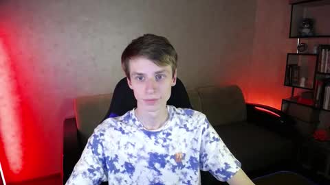 Snapshot of yes_cute_boy_ chatting on October 2025 06:40:01 PM Eden online show from October 2025 06:40:01 PM