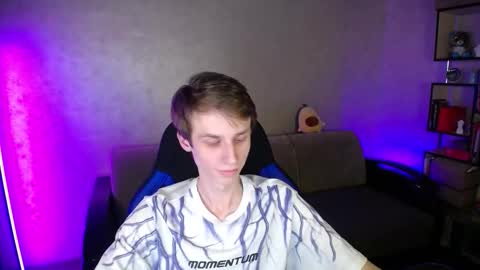 Snapshot of yes_cute_boy_ chatting on October 2025 06:53:01 PM Eden online show from October 2025 06:53:01 PM