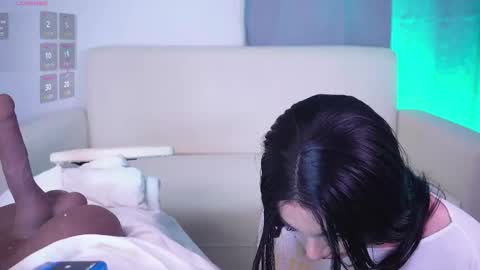 Snapshot of yess__daddy_ chatting on November 2025 12:04:02 PM sofia online show from November 2025 12:04:02 PM