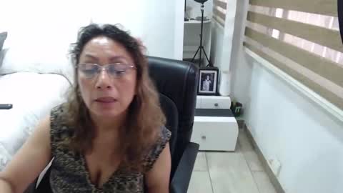 jessy online show from December 2024 07:11:02 PM