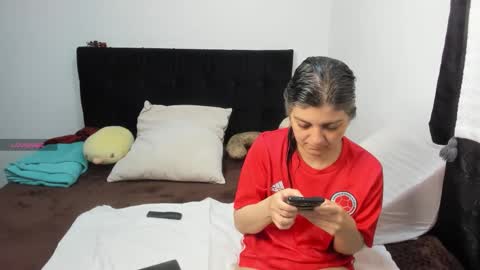 yinyyanghot online show from October 2025 09:10:02 AM