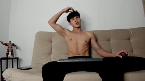 Snapshot of yizus_bonz chatting on October 2025 10:30:02 PM yizus_bonz online show from October 2025 10:30:02 PM