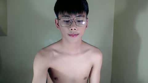 Snapshot of ynotyu chatting on November 2025 12:48:01 PM ynotyu online show from November 2025 12:48:01 PM