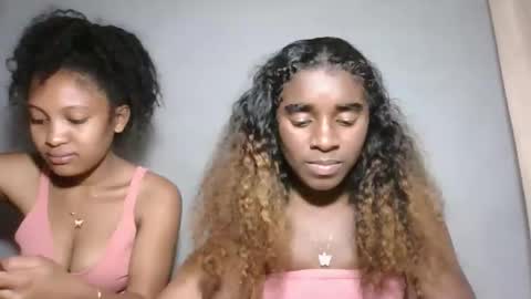 yolandrina05 online show from October 2025 09:52:01 AM