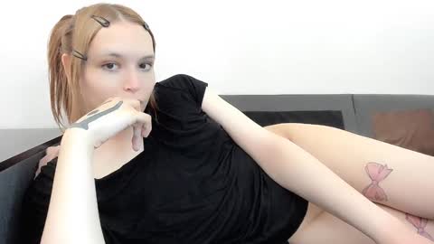 yomoyoo online show from December 2024 05:08:01 PM