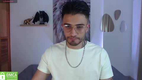 yoshy_man online show from January 2025 03:32:02 AM