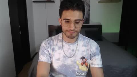 yoshy_man online show from February 2025 04:23:02 AM