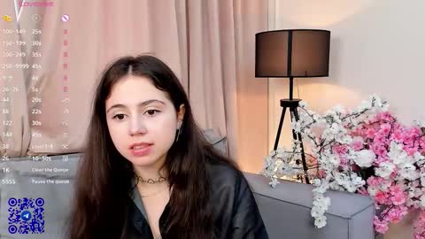 Elizabeth brunette -- Darline blonde  online show from September 2025 10:39:01 AM