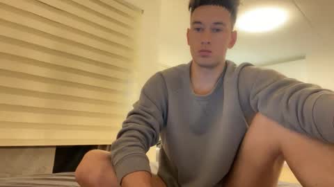 Snapshot of youcan__ chatting on October 2025 11:32:02 AM youcan__ online show from October 2025 11:32:02 AM