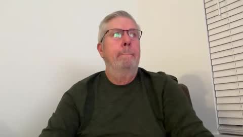 Colorado Guy Straight online show from December 2024 03:03:02 AM