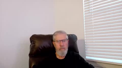 Snapshot of yougogirl_3 chatting on October 2025 01:12:01 PM Colorado Guy Straight online show from October 2025 01:12:01 PM